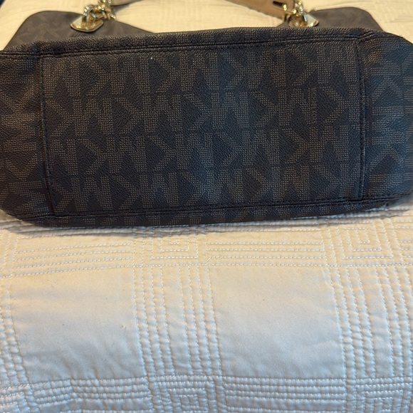 Michael Kors Fulton Purse, Large Bag - Picture 8 of 11